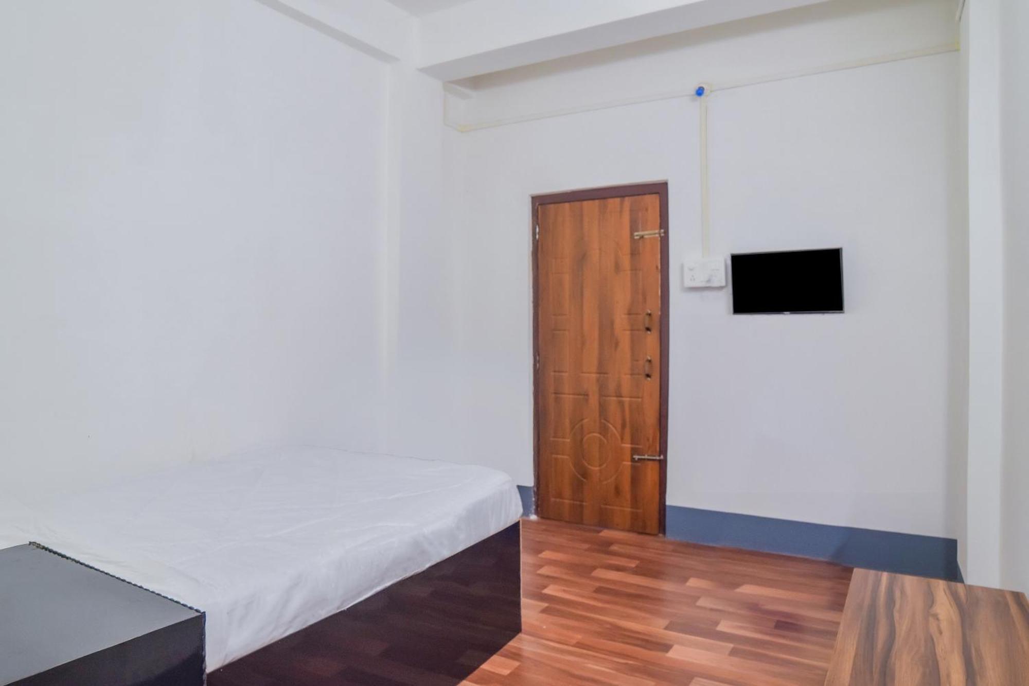 Hotel O Dc Lodge Kaharpara Eksteriør billede